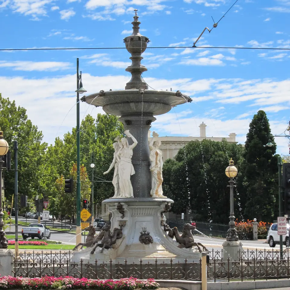 The Alexandra Fountain and Pall Mall
