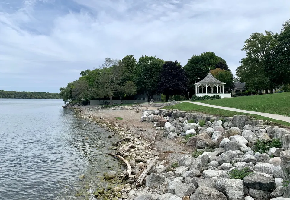 The gazebo at Queen's Royal Park, Fort Niagara across the river