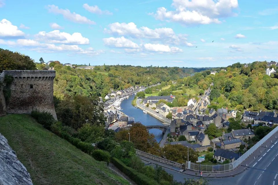 Dinan from the Jardin Anglais, old town falling to the Rance viaduct