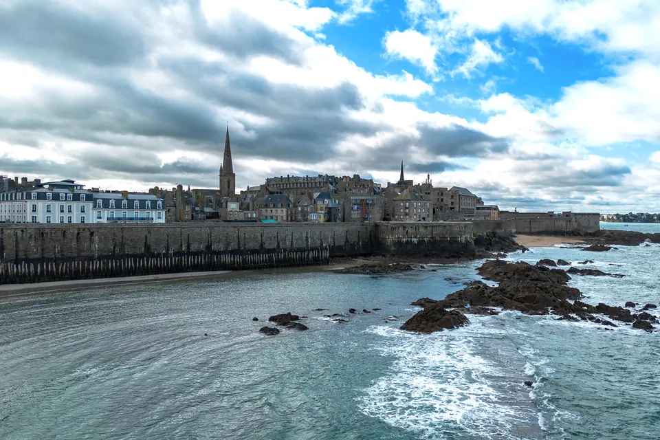 St-Malo ramparts and the walled city from the sea