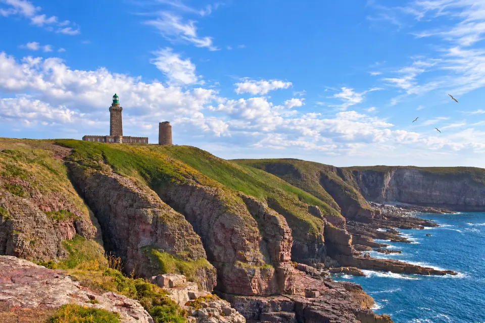 Cap Fréhel, pink sandstone cliffs and the lighthouse