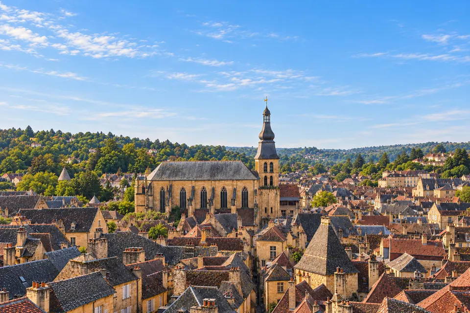 The honey-stone rooftops and lanes of the old town