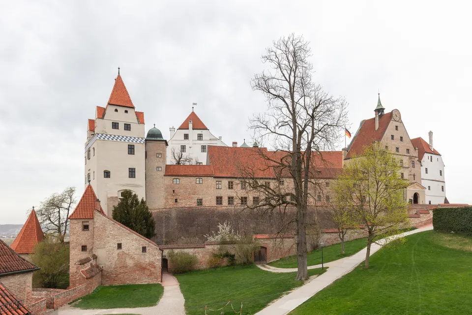 The towers and walls of Burg Trausnitz