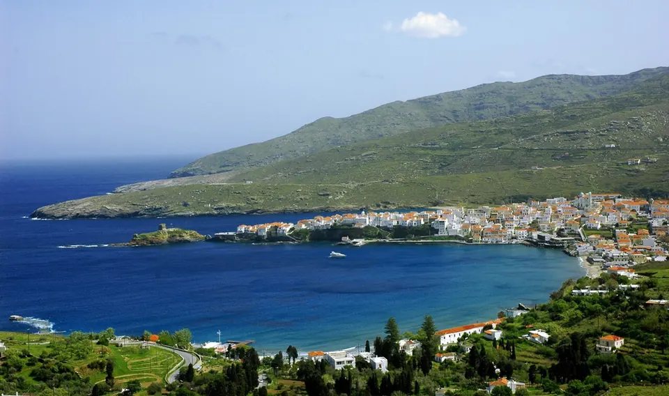 The neoclassical capital on its spit, with the Venetian castle at the end