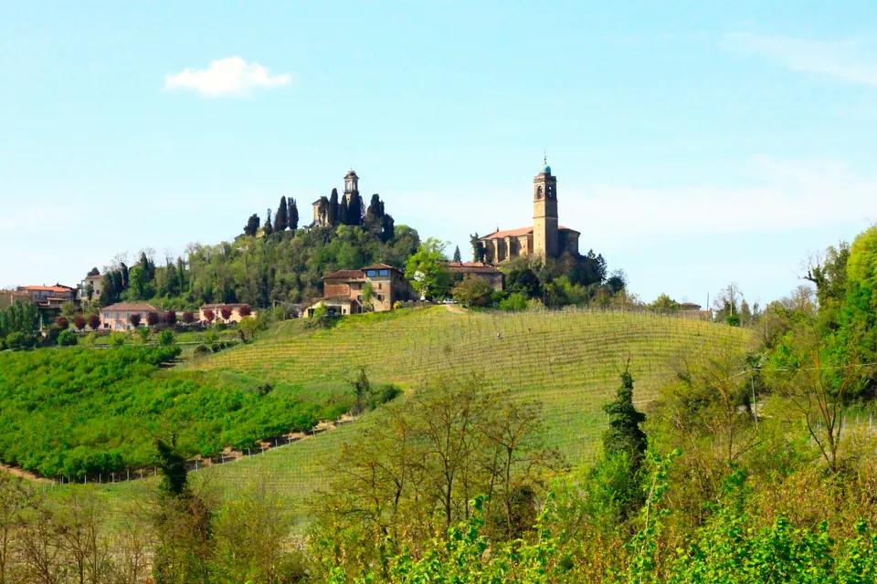 Vignale Monferrato above its vineyards