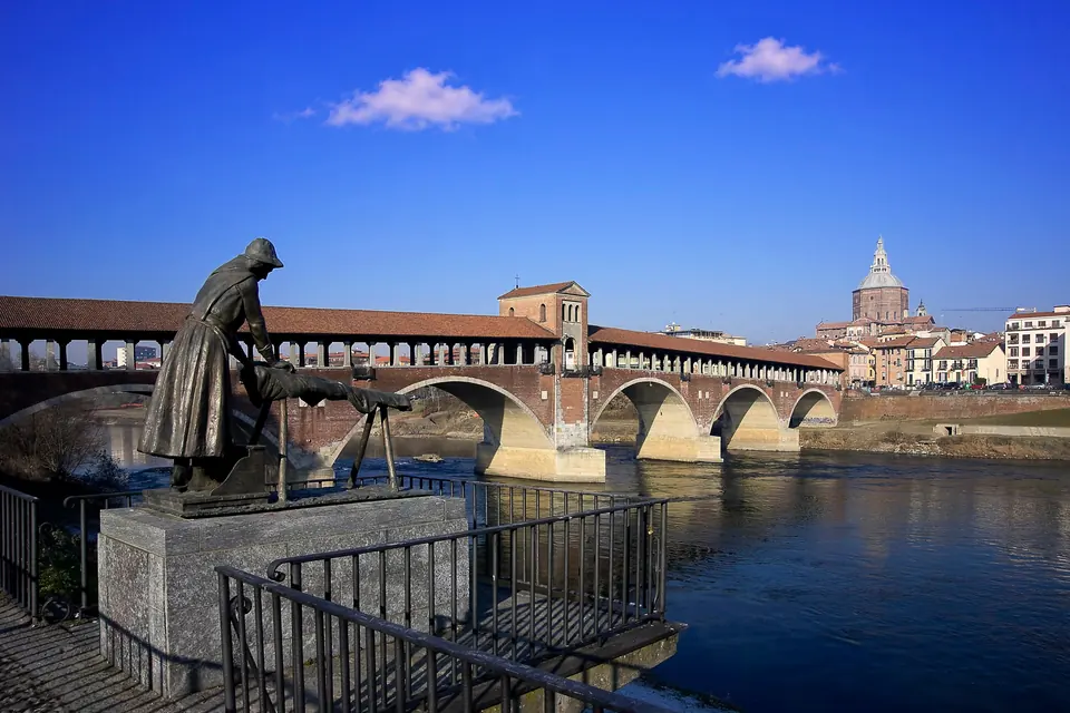 Pavia's Ponte Coperto