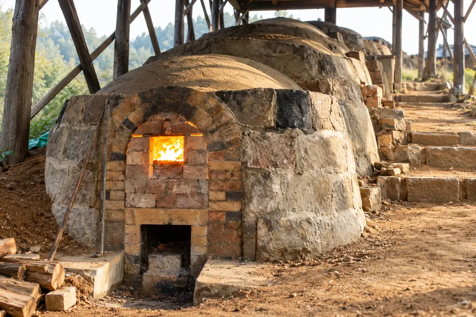 A climbing kiln being fired