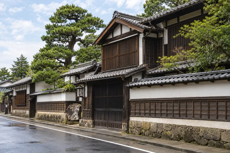 Shiomi Nawate, samurai houses along the northern moat