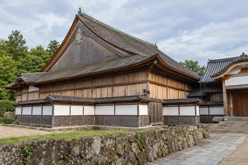 The Oshoin hall and stone walls of Sasayama Castle