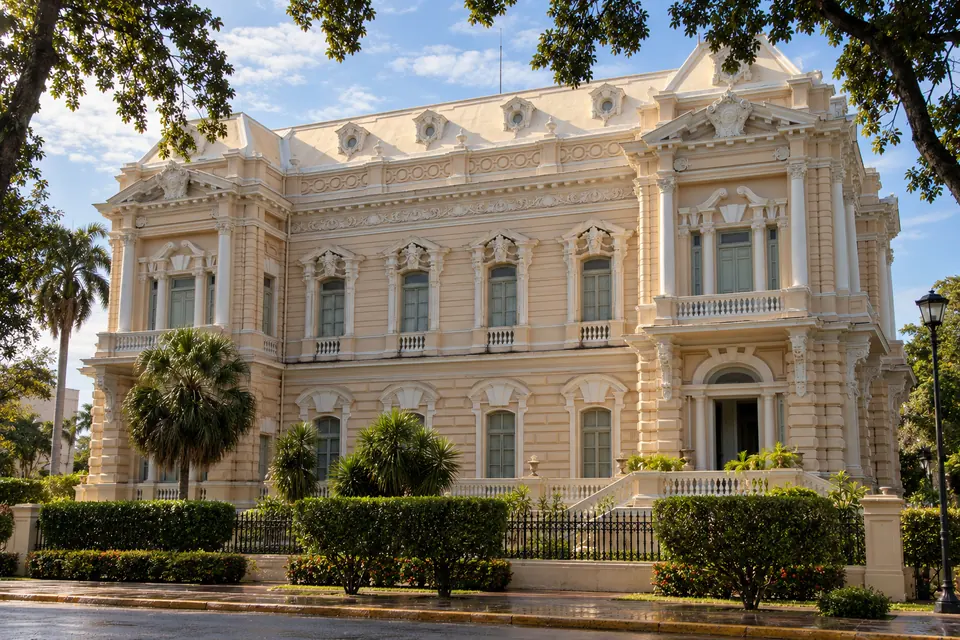 Palacio Cantón on Paseo de Montejo