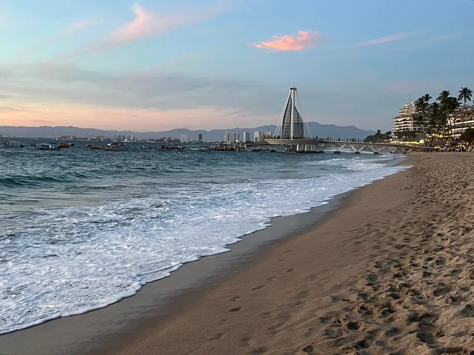 Playa Los Muertos and its pier