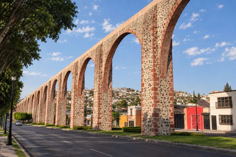 The arches of the aqueduct