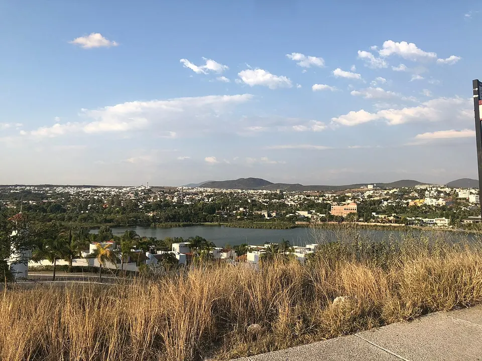 The lake at Juriquilla
