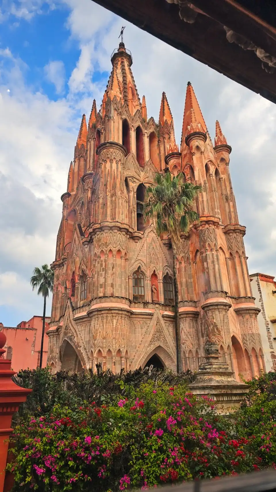 The Parroquia de San Miguel Arcángel