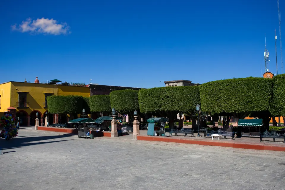 El Jardín, the main square