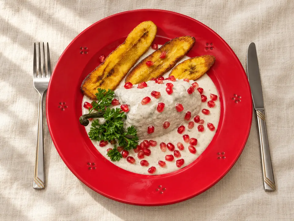Chiles en nogada