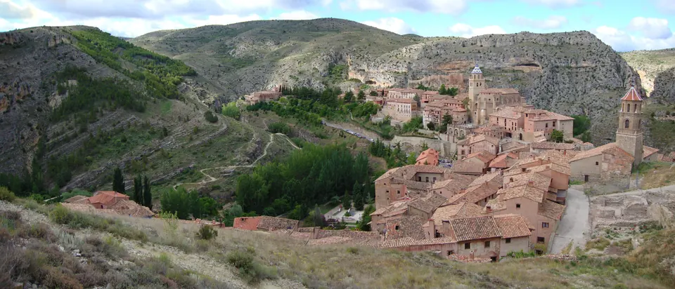 Albarracín above the Guadalaviar