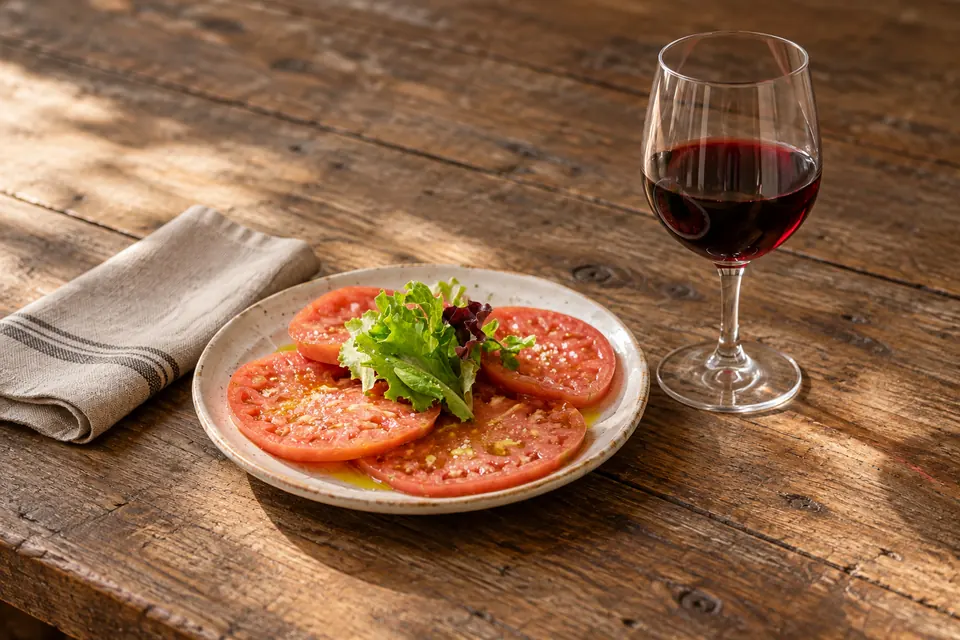 Somontano wine and the tomate rosa de Barbastro