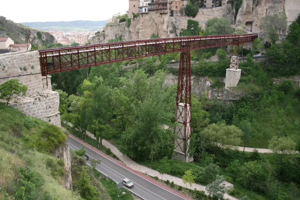 The Puente de San Pablo across the Huécar