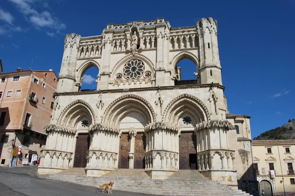 The cathedral of Santa María y San Julián