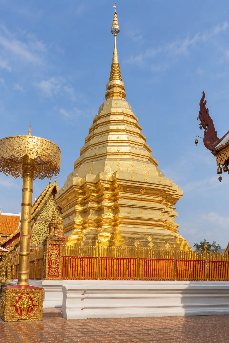 The golden chedi of Doi Suthep on a clear day