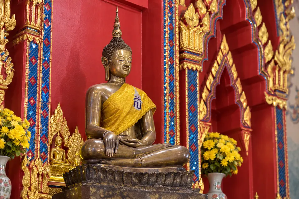 Luang Pho Phra Sai at Wat Pho Chai