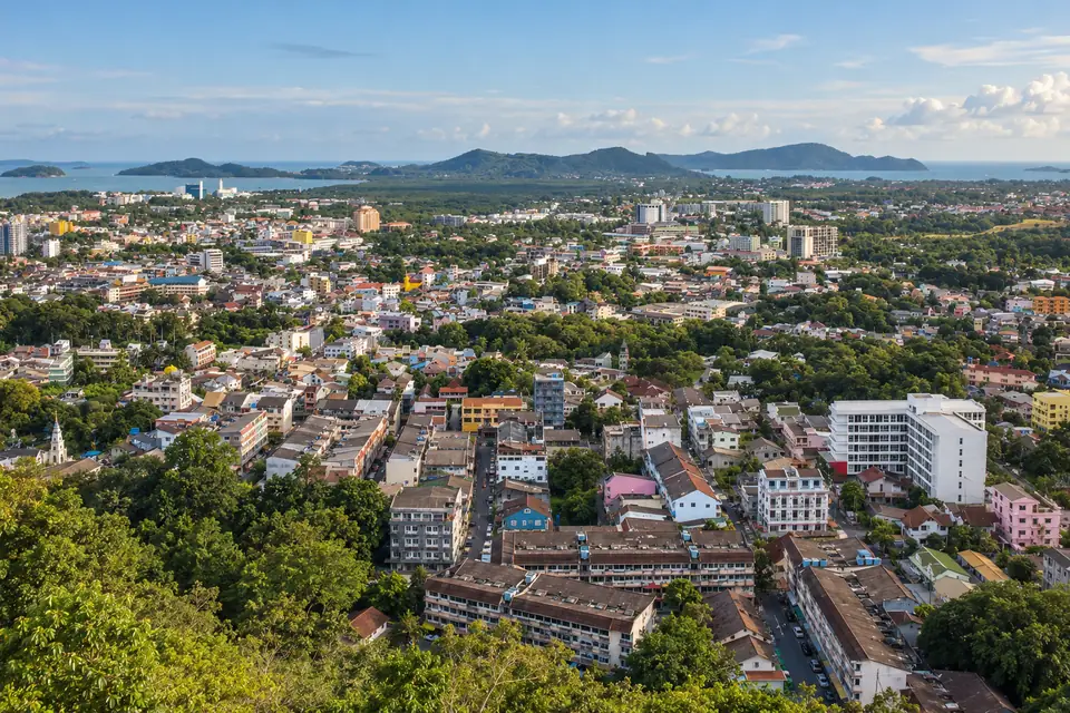 Khao Rang viewpoint over the town and the bay