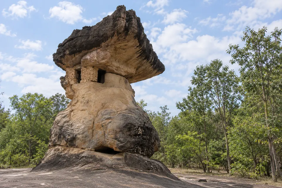 Phu Phrabat rock formations, Ho Nang Usa