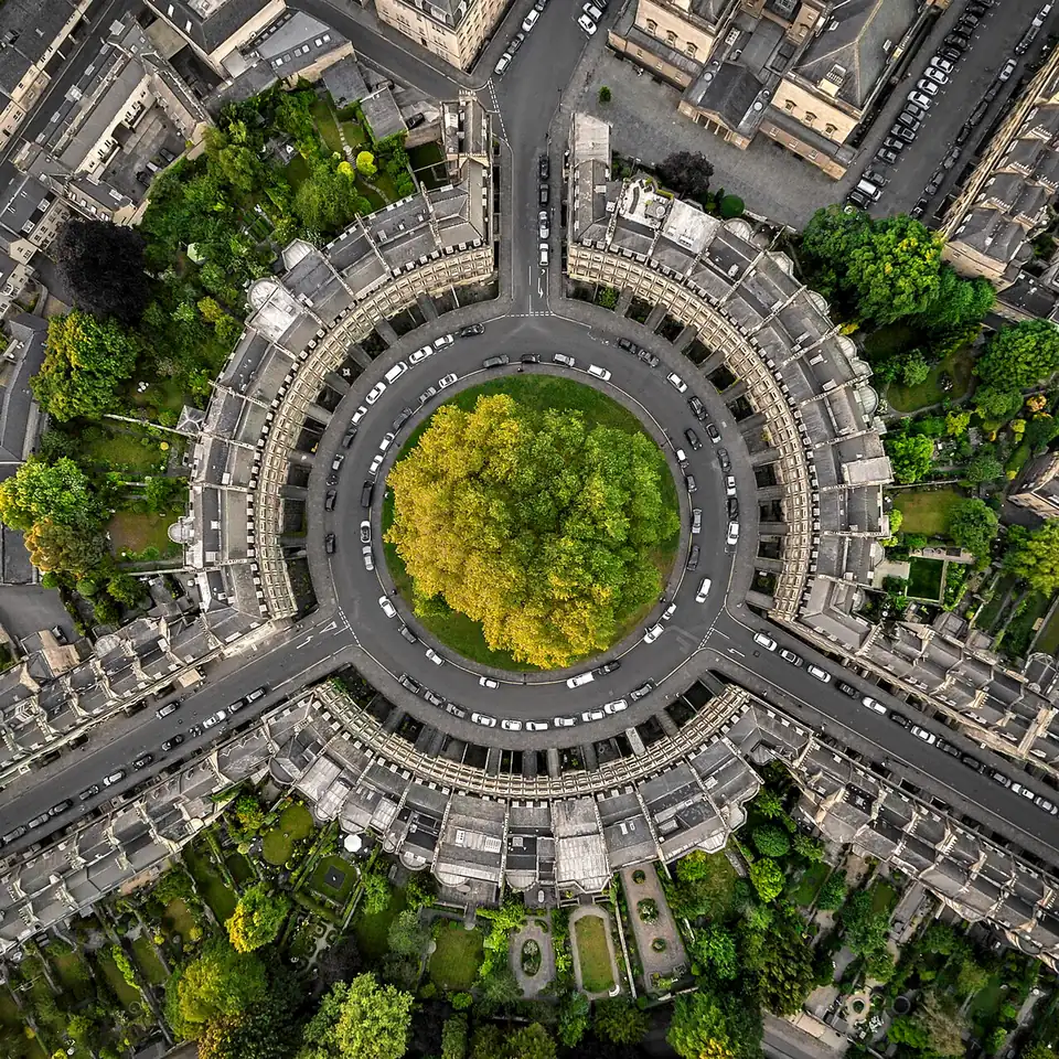 The Circus from above, three curved terraces around a green