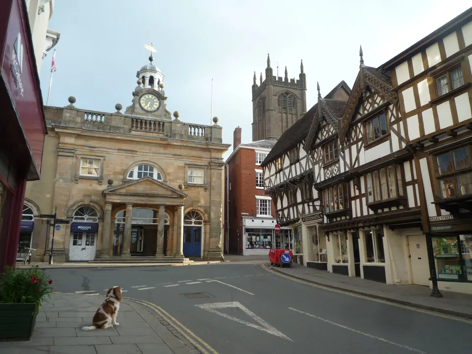 Broad Street rising to the Butter Cross