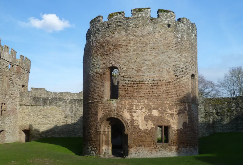 The Norman round chapel inside the castle