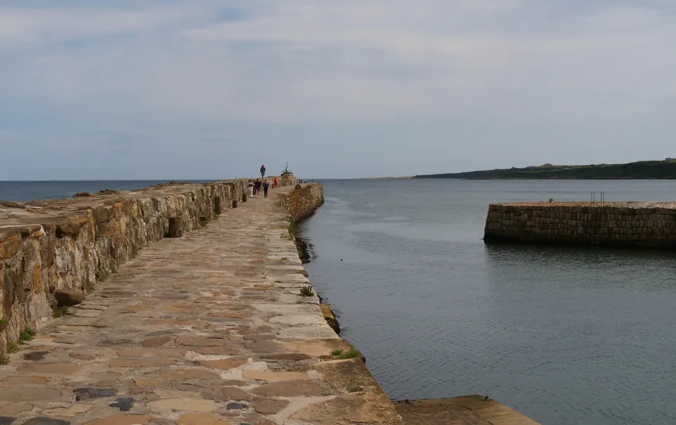 The harbor pier and the East Sands