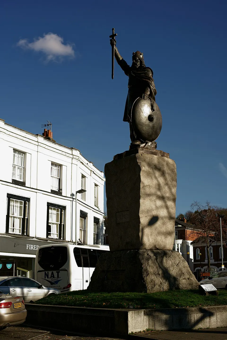 King Alfred's statue on the Broadway